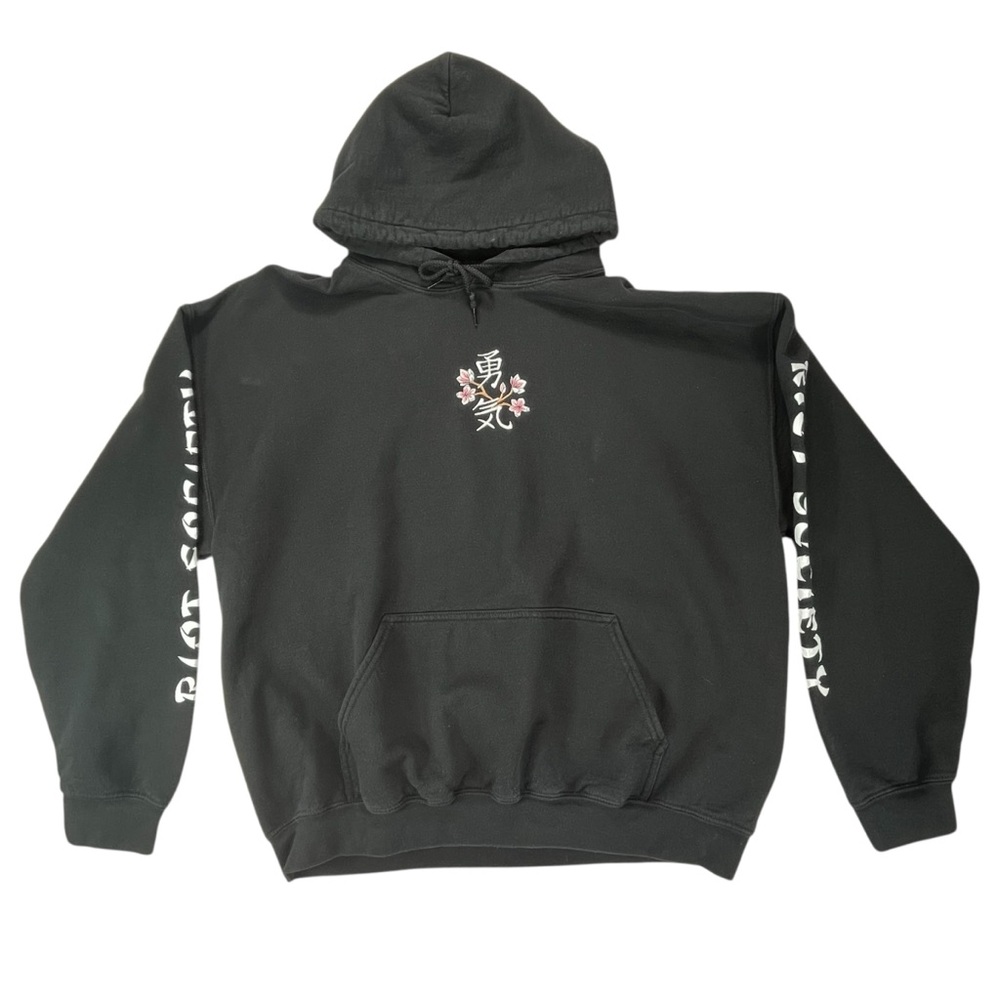 Riot Society Men’s Hoodie XL Black Graphic Kanji Cherry Blossom Pullover‎